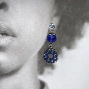 New Hand Crafted Snowflake Dangling Stus Post Earrings with Blue Glass Beads